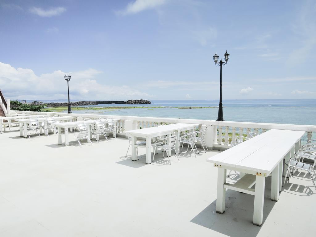 Morimar Resort Hotel Yomitan Exteriör bild